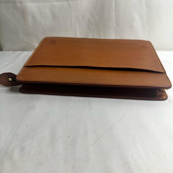 Louis Vuitton Clutch Bag - Picture 6 of 9